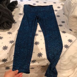 Blue printed lululemon leggings
